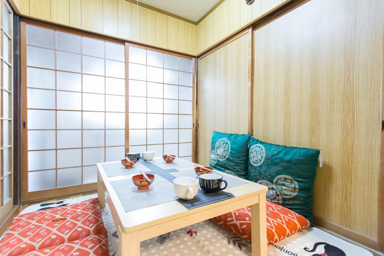 City Center 200 Years Old Traditional House Next To 2 Train Lines Kyoto Extérieur photo